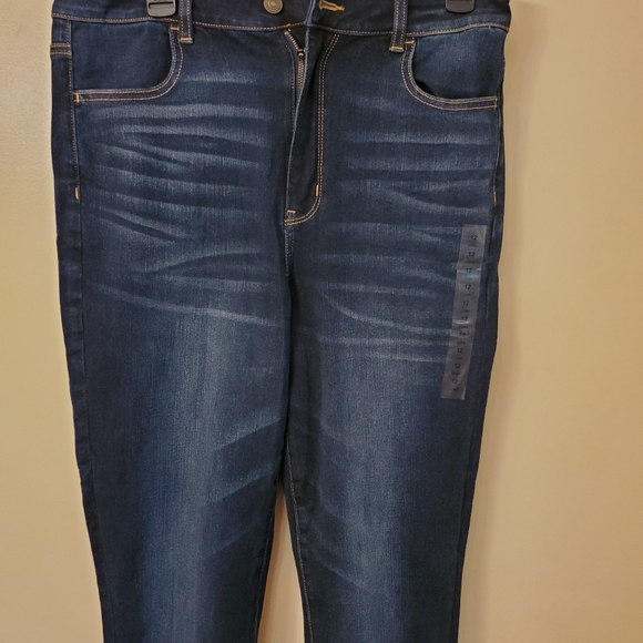 American Eagle Highest Rise Jegging - Picture 7 of 11